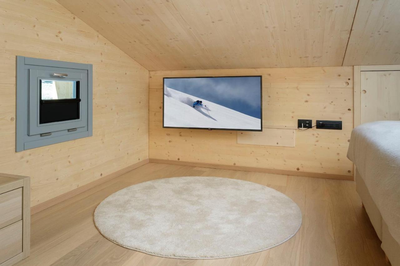 Hellochalet - Chalet Northern Lights - Family Ski Chalet With Garden Walking Distance Lift Valtournenche Exterior photo