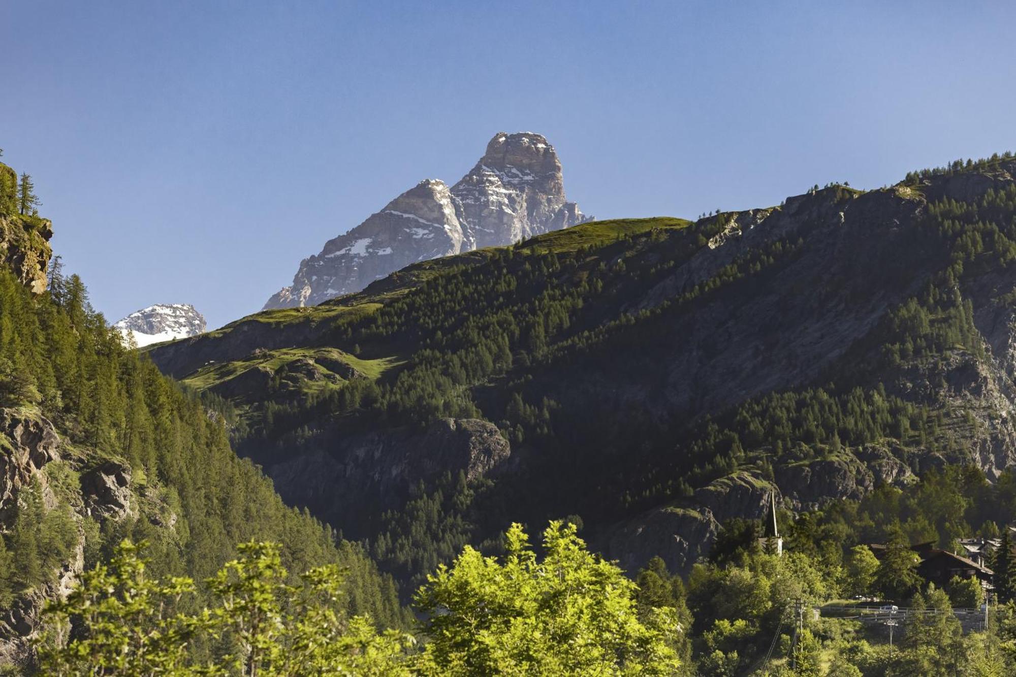 Hellochalet - Chalet Northern Lights - Family Ski Chalet With Garden Walking Distance Lift Valtournenche Exterior photo